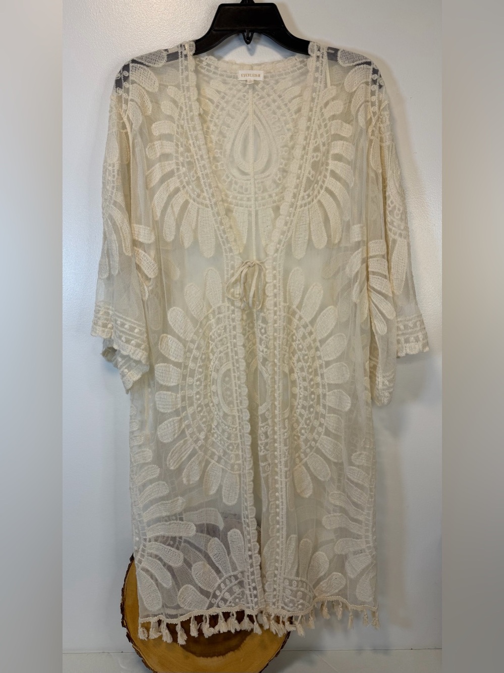 Everleigh Boho Cream Lace Kimono Cover-Up tie closure‎ tassel fringe Size large
